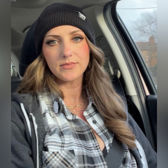 Meet your Posher, Ashleigh - Picture 2 of 11